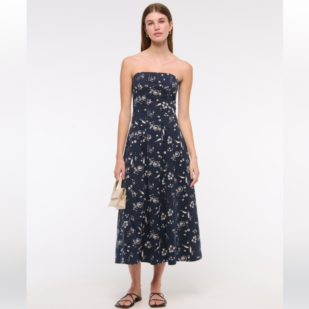 The A&F Mila Strapless Midi Dress